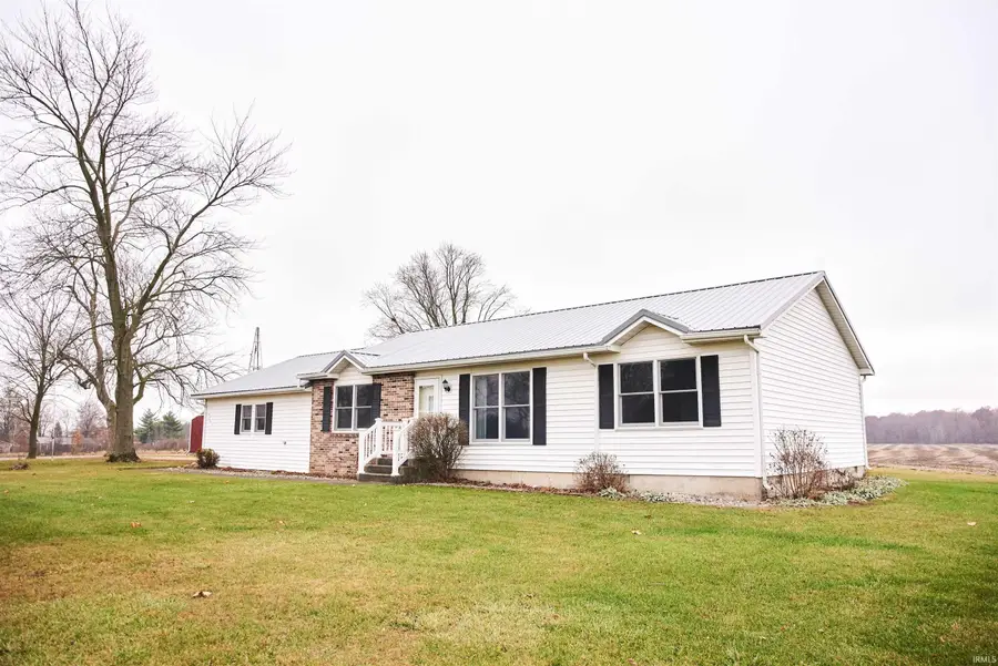 570 Winchester Road, Geneva, IN 46740 - Image #2