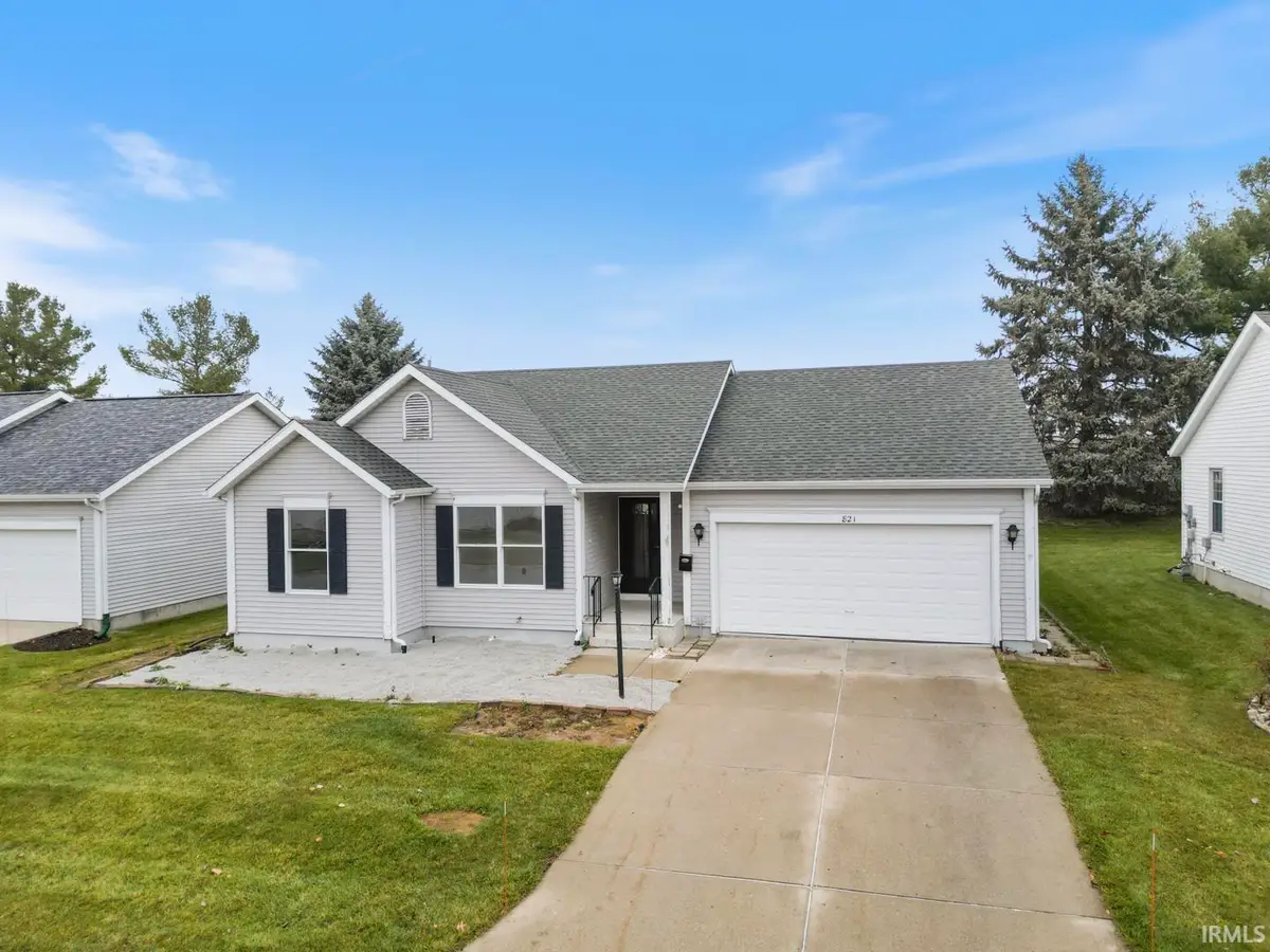 821 Eagle Cove Drive, South Bend, IN 46614 - Image #1