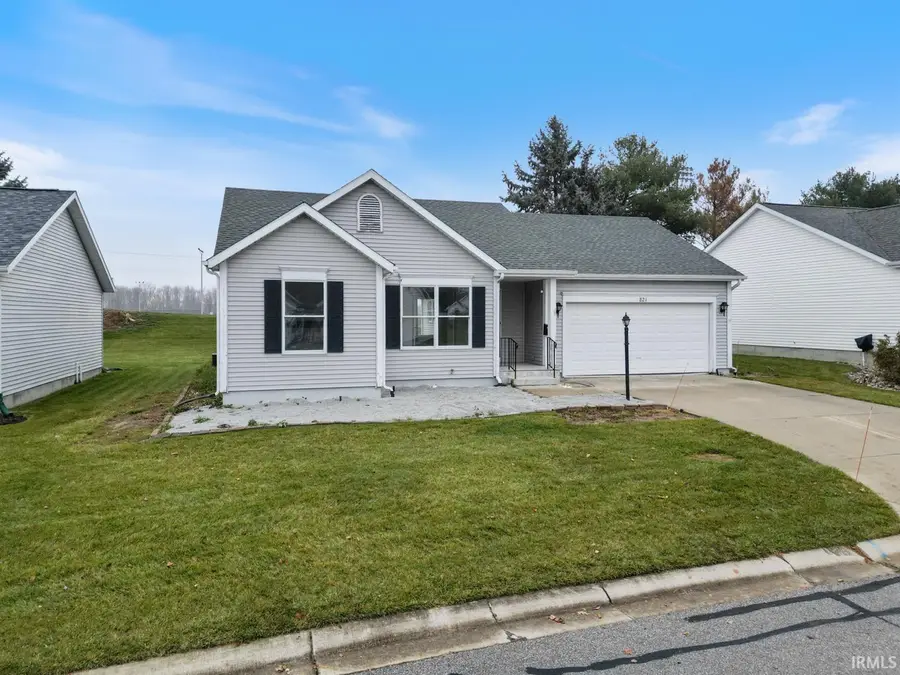 821 Eagle Cove Drive, South Bend, IN 46614 - Image #2