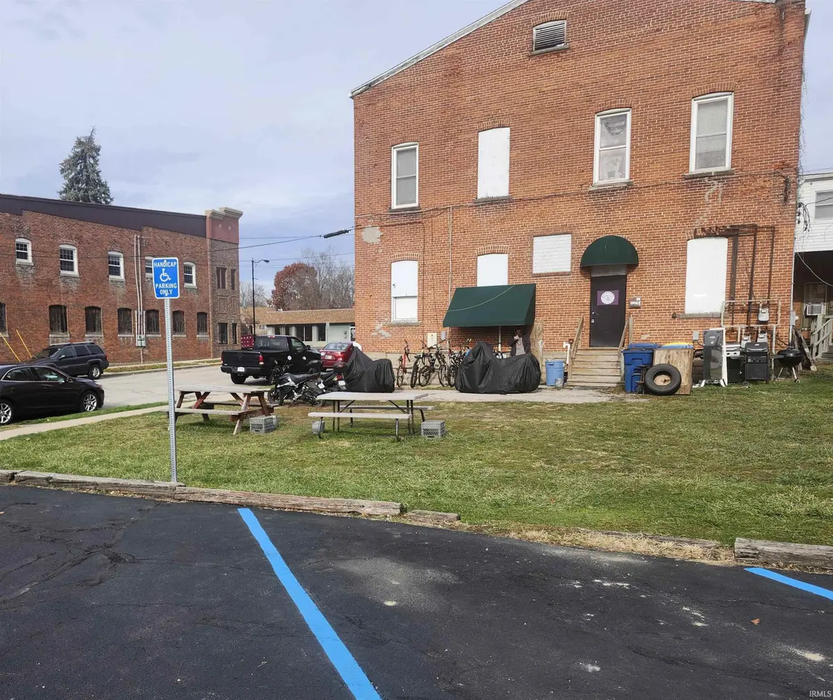 107 S West Streets, Angola, IN 46703 - Image #1