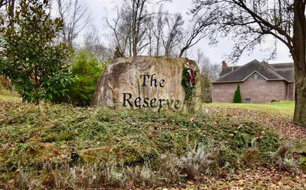 6009 Pembrooke Drive, Newburgh, IN 47630