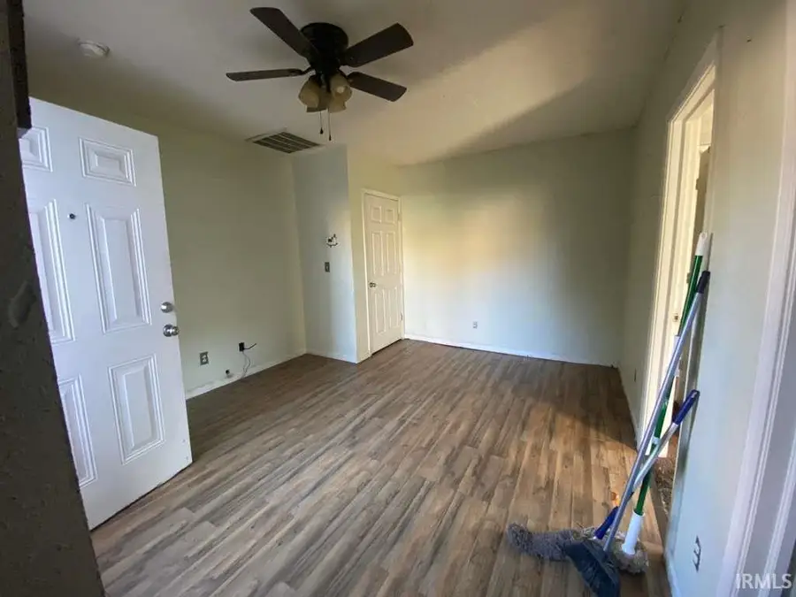 1609 S Gharkey Street, Muncie, IN 47302 - Image #2