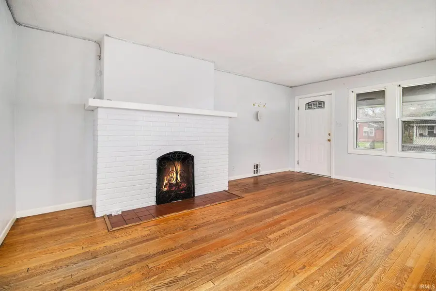 127 E Oakside Street, South Bend, IN 46614 - Image #3