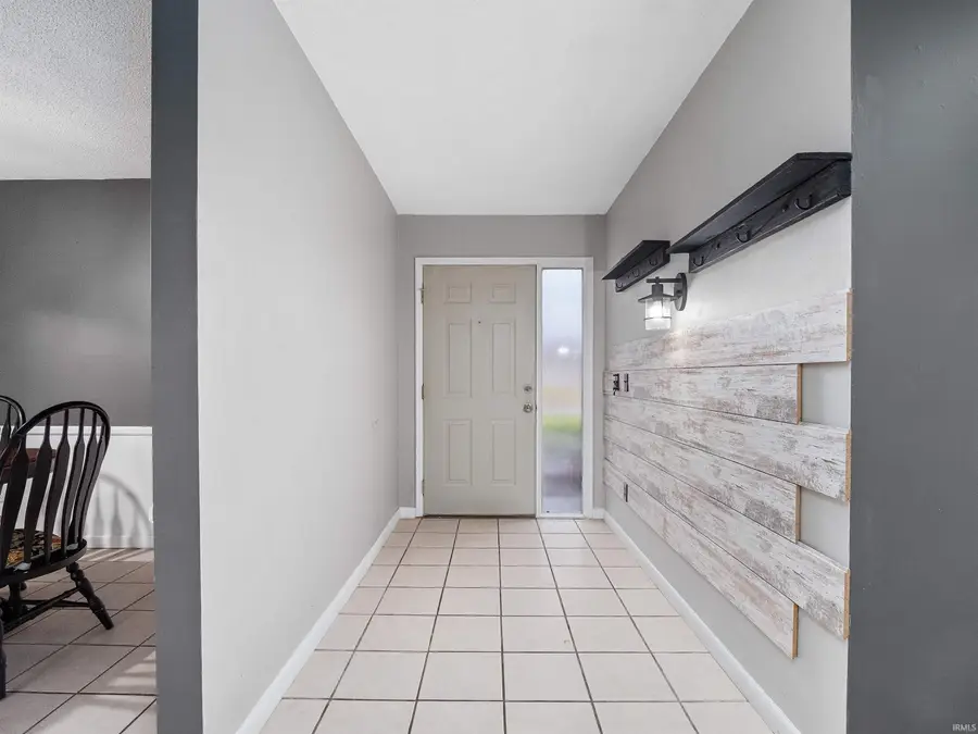 2103 Skyhawk Drive, Fort Wayne, IN 46815 - Image #3