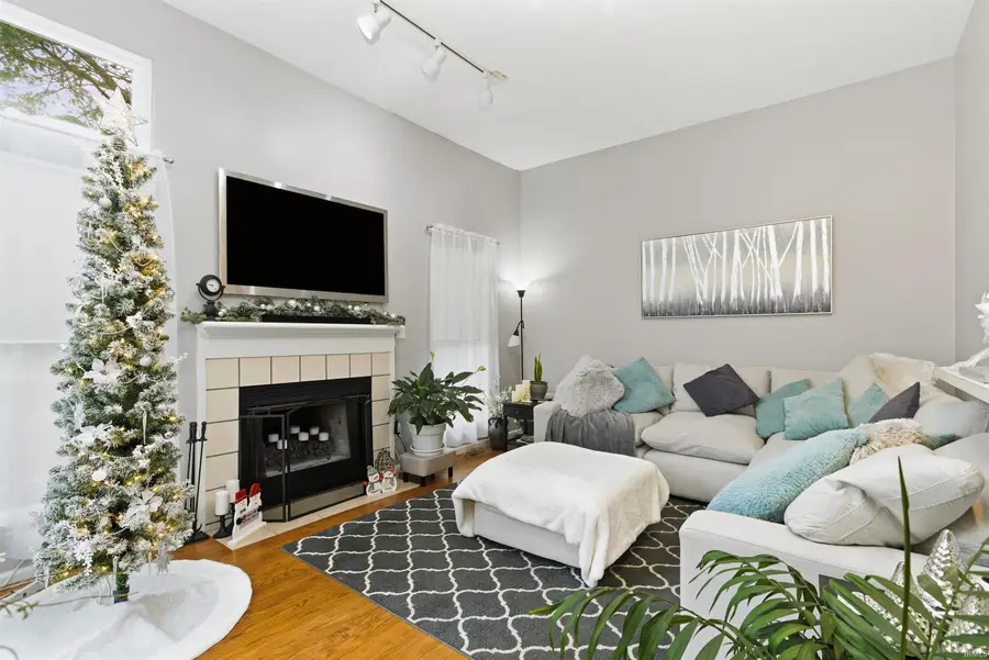 1922 E Bay Pointe Drive, Bloomington, IN 47401 - Image #3