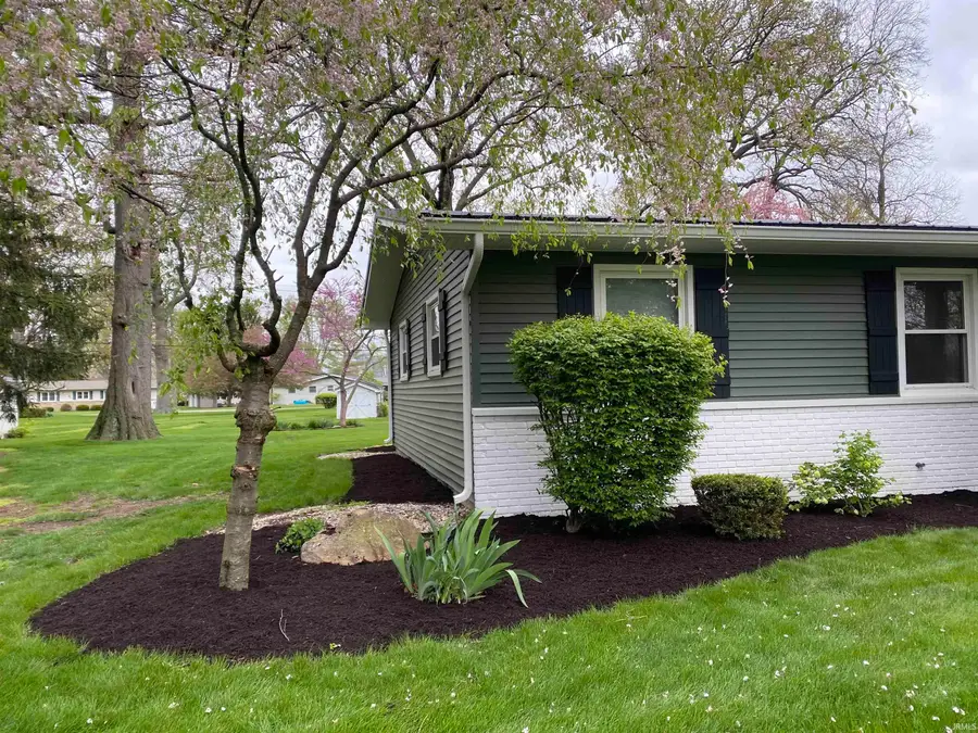 1435 Mcconnell Drive, Bluffton, IN 46714 - Image #2