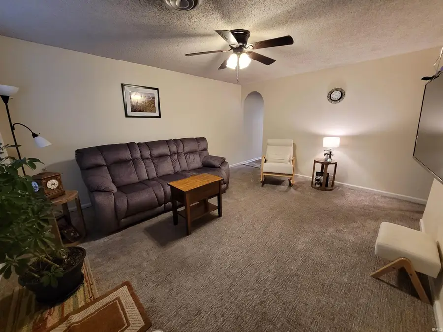 319 Greenleaf Drive, Evansville, IN 47710 - Image #2