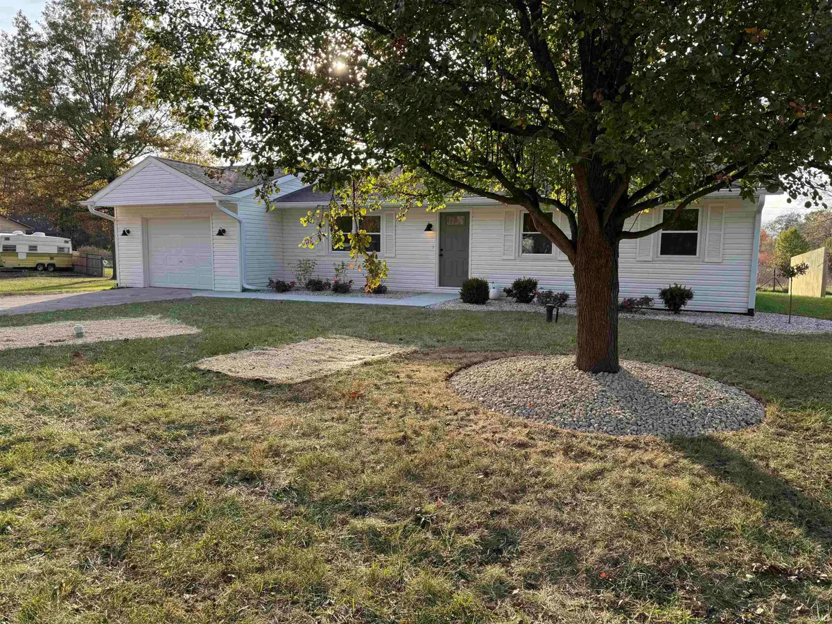 905 S County Road 550 E, Selma, IN 47383 - Image #1