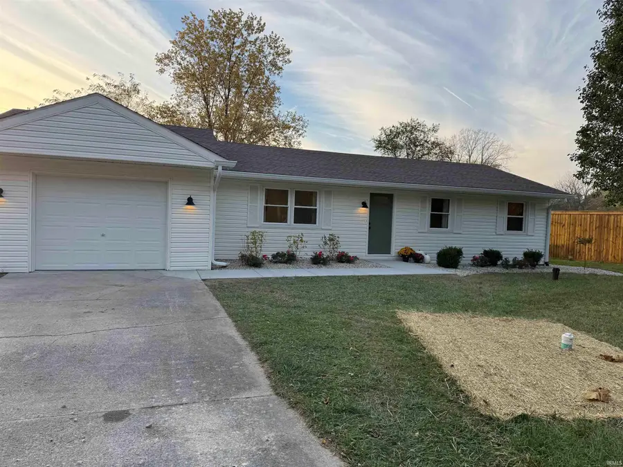 905 S County Road 550 E, Selma, IN 47383 - Image #2