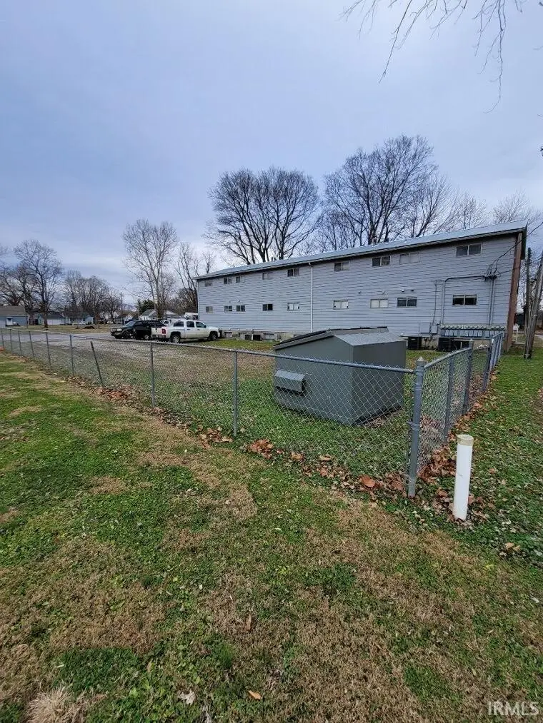 627 Frederick Street, New Harmony, IN 47631 - Image #3