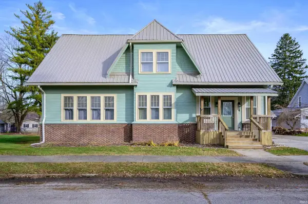 4 W Henley Street, Carthage, IN 46115