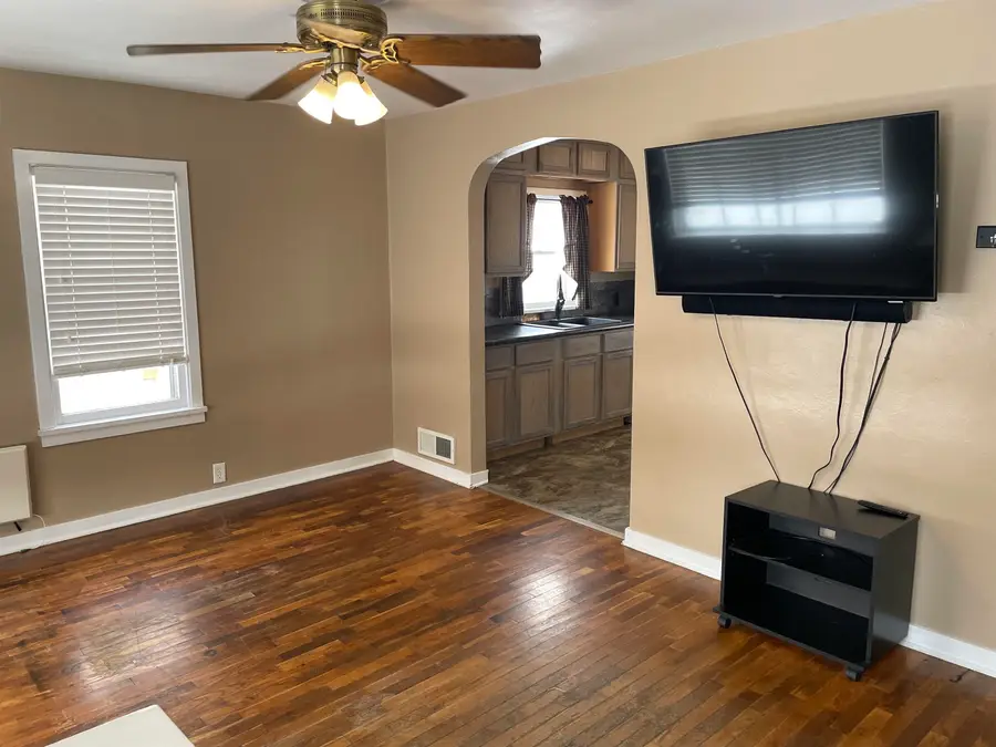 317 S West Street, Angola, IN 46703 - Image #3