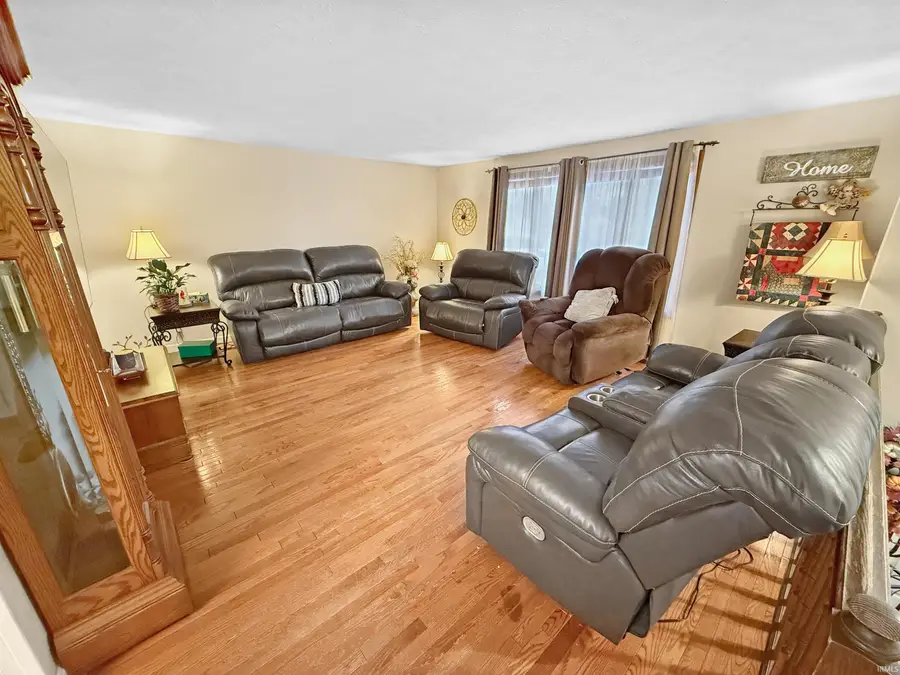 1732 W 5th Street, Jasper, IN 47546 - Image #2