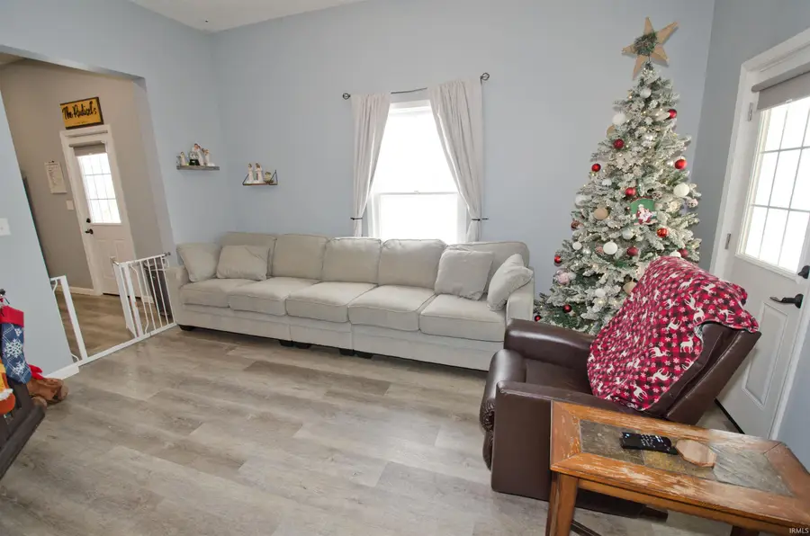 408 E Water Street, Linden, IN 47955 - Image #2