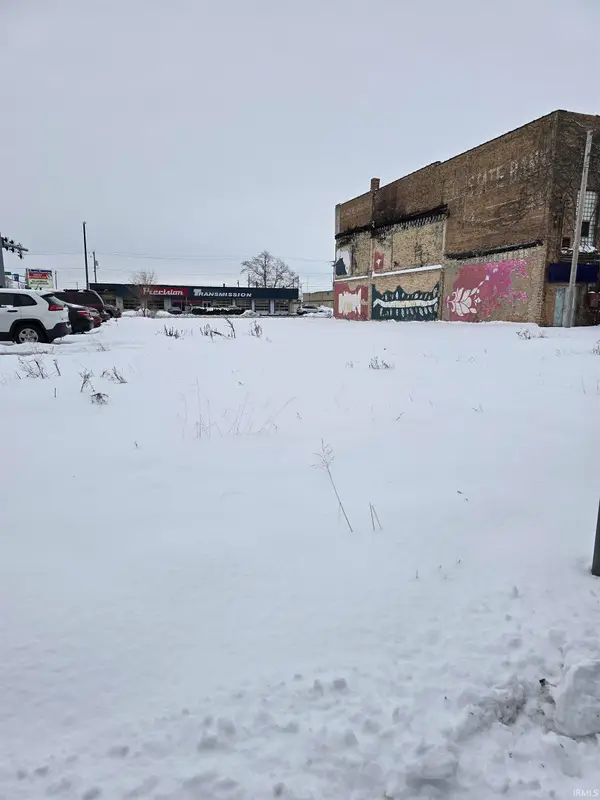 905 & 907 S Michigan St Street, South Bend, IN 46601