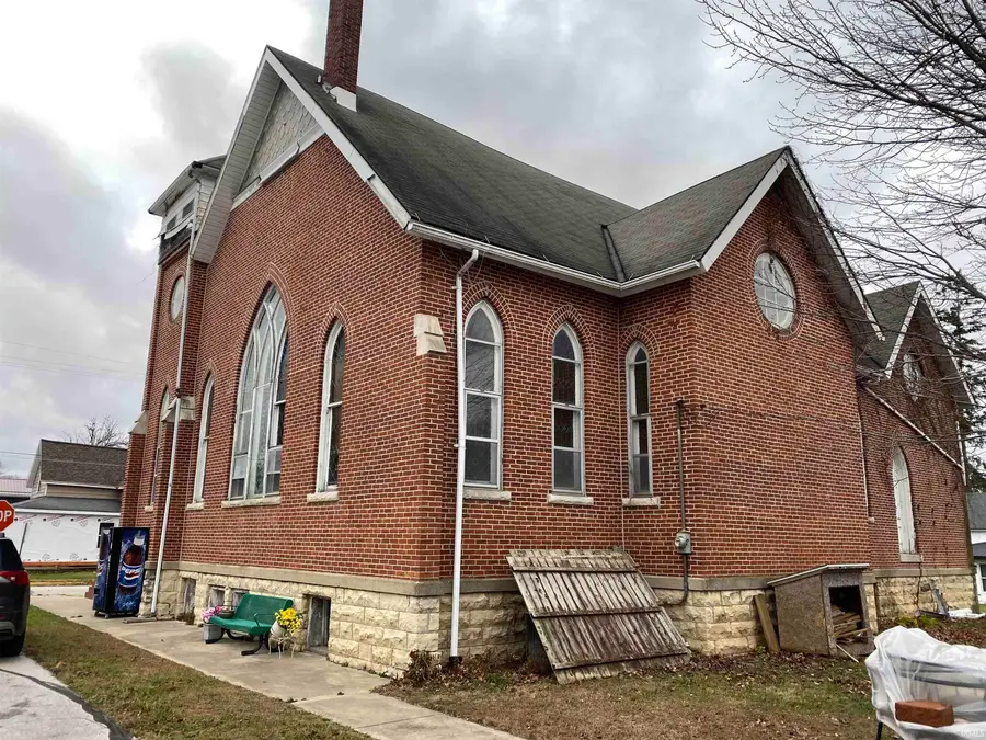 105 N Mckee Street, Macy, IN 46951 - #3