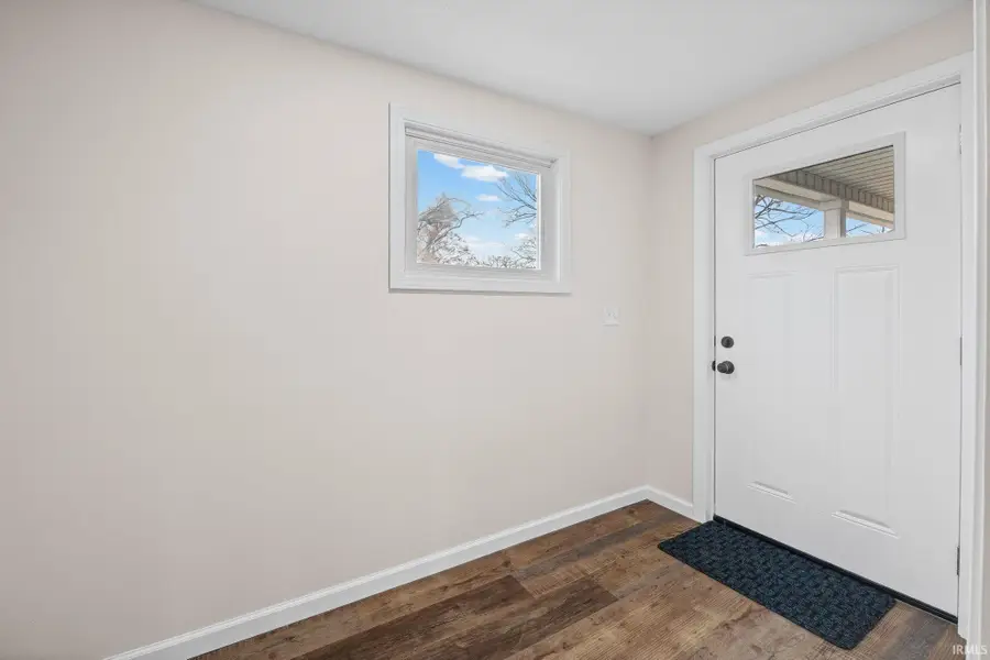 102 S Sheets Street, Oxford, IN 47971 - Image #2