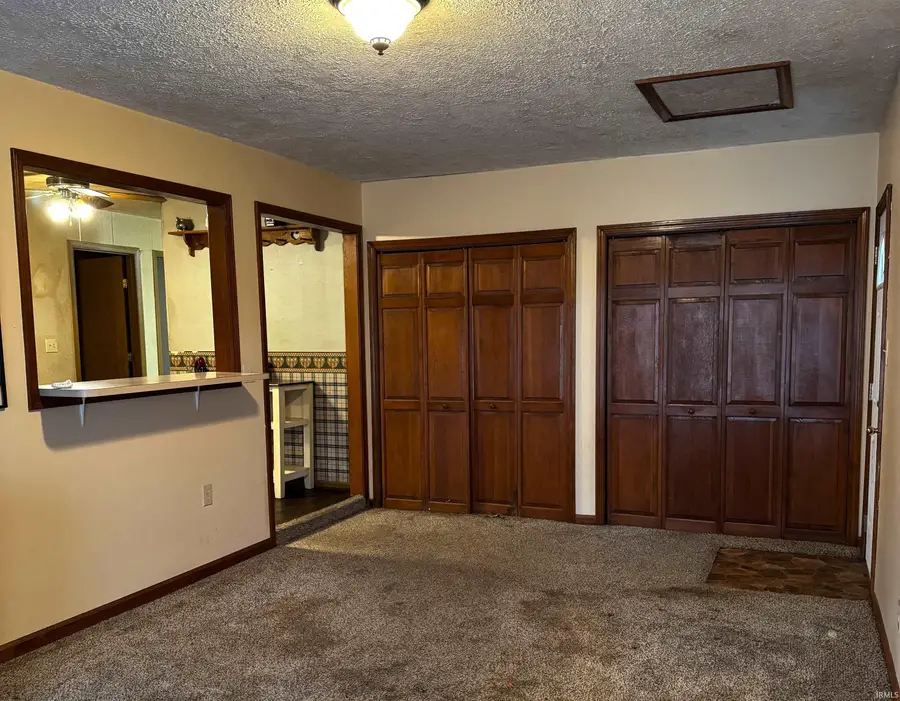 405 Dean Street, Mitchell, IN 47446 - Image #2