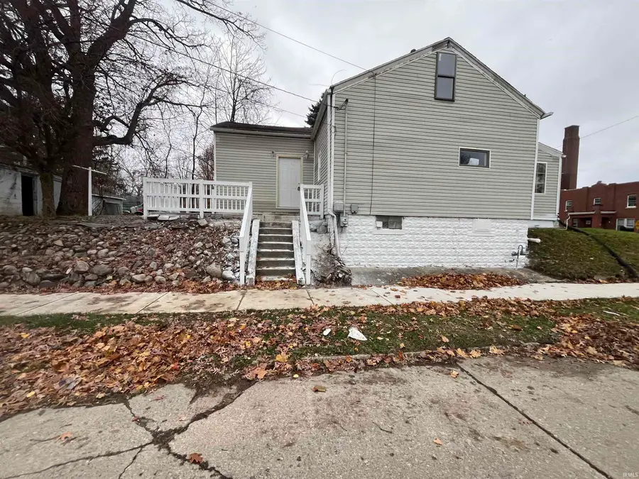 726 W Calvert Street, South Bend, IN 46613 - Image #2