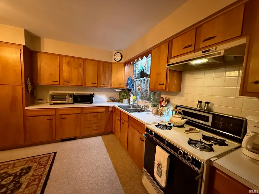 121 N Market Street, Francesville, IN 47946 - Image #3