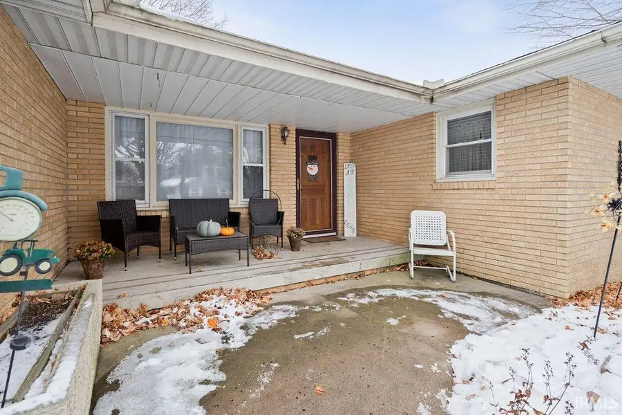 501 S Hardacre Court, New Castle, IN 47362 - Image #3