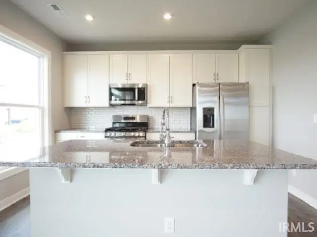 4668 Chelmsford Drive, Newburgh, IN 47630 - Image #2