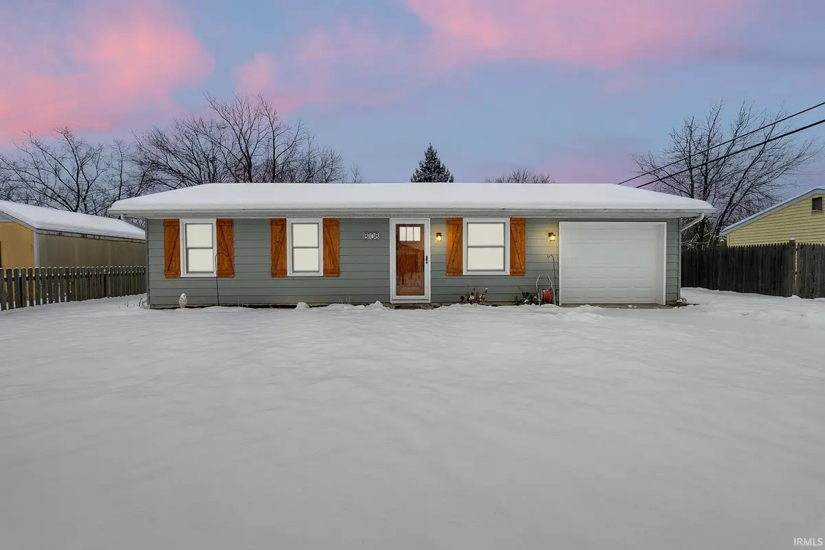 8108 Newfield Drive, Fort Wayne, IN 46815 - Image #1