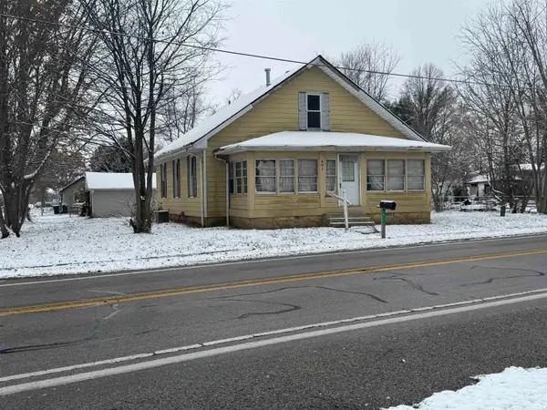 401 W Brummitt Street, Owensville, IN 47665