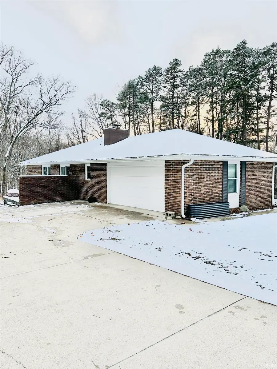 306 Shandell Drive, Bedford, IN 47421 - Image #2
