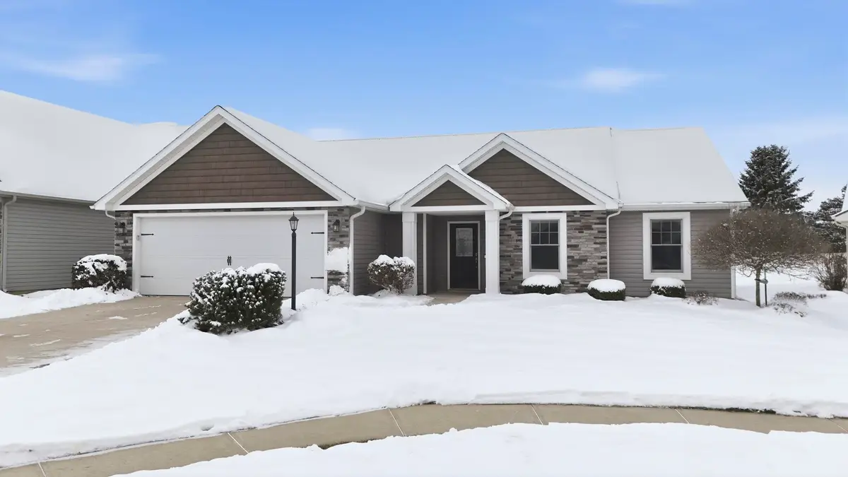16205 Ballantyne Trail, Huntertown, IN 46748 - Image #1