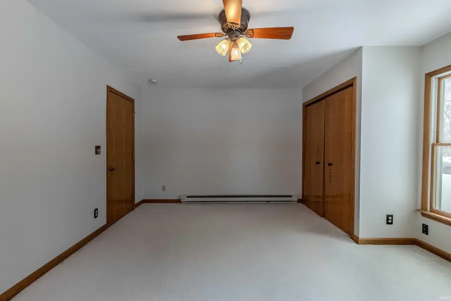 406 Sycamore N St, Lagrange, IN 46761 - Image #2