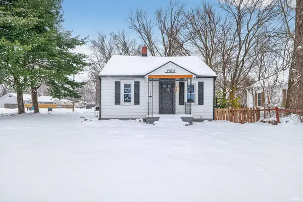 19801 Greenacre Street, South Bend, IN 46637