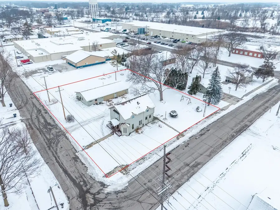 914 E King Street, Garrett, IN 46738 - Image #2