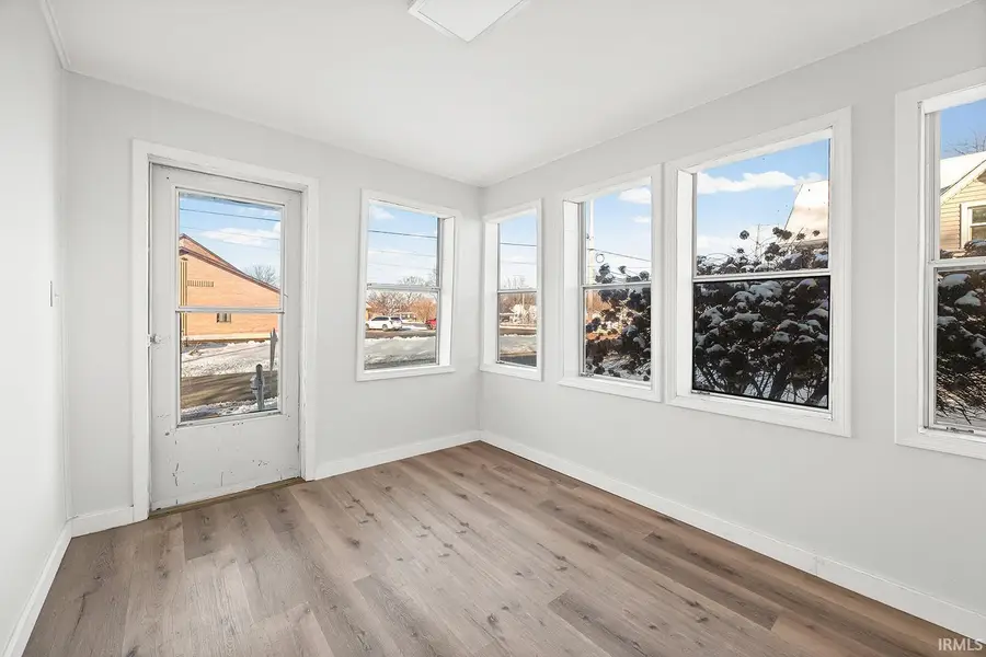 557 W Green Street, Frankfort, IN 46041 - Image #2