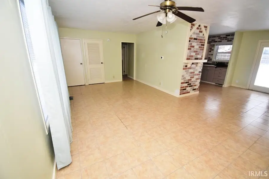 408 Hughes Street, Crawfordsville, IN 47933 - Image #3