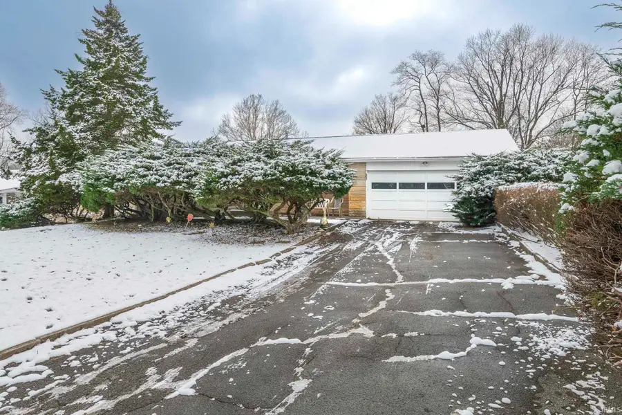 150 E Sunny Slopes Drive, Bloomington, IN 47401 - Image #2