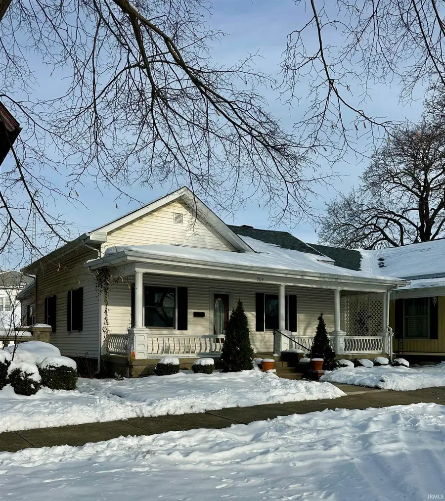 205 E Franklin Street, Delphi, IN 46923 - Image #2
