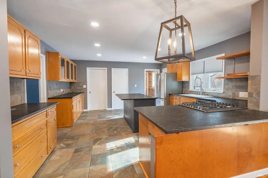 1755 W Farview Drive, Peru, IN 46970 - #3