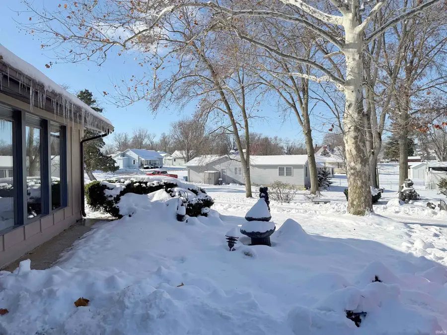 527 E Jefferson Street, Columbia City, IN 46725 - Image #3