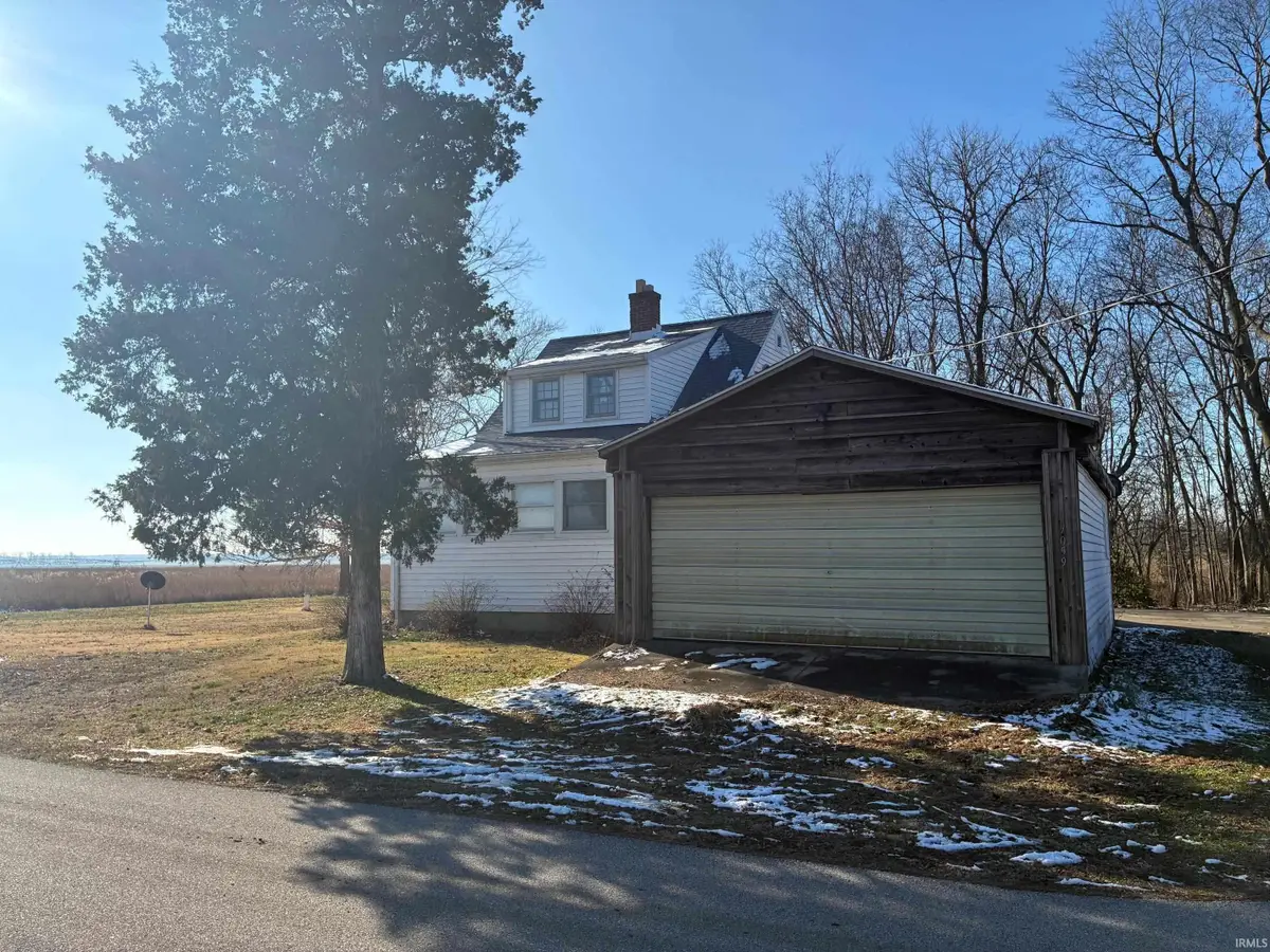 7059 S Beal Road, Vincennes, IN 47591 - Image #1
