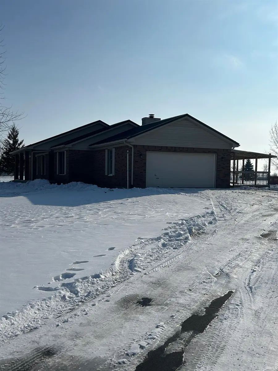 1051 W Division Road, Huntington, IN 46750 - Image #2