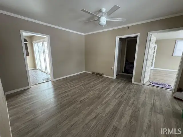 215 S Albany Street, Wolcottville, IN 46795 - Image #2