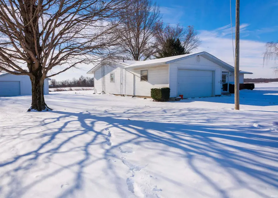 201 E State Road 28 Highway, Williamsport, IN 47993 - Image #3