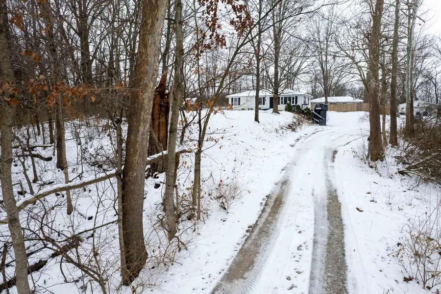 523 W Indiana Avenue, Eaton, IN 47338 - Image #3