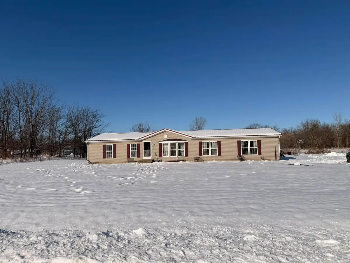 4236 W Old Stone Road, Peru, IN 46970 - Image #1