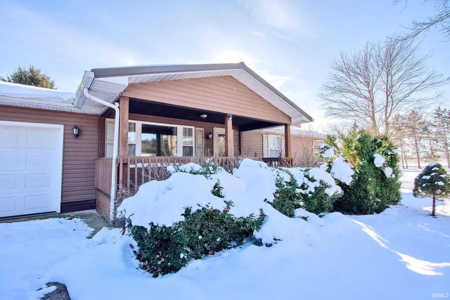 8547 N Old Fort Wayne Road, Roanoke, IN 46783 - Image #2