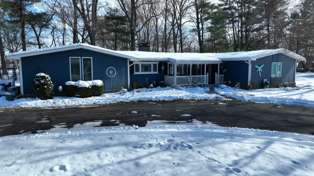 523 S Western Heights Loop, Monticello, IN 47960 - Image #1