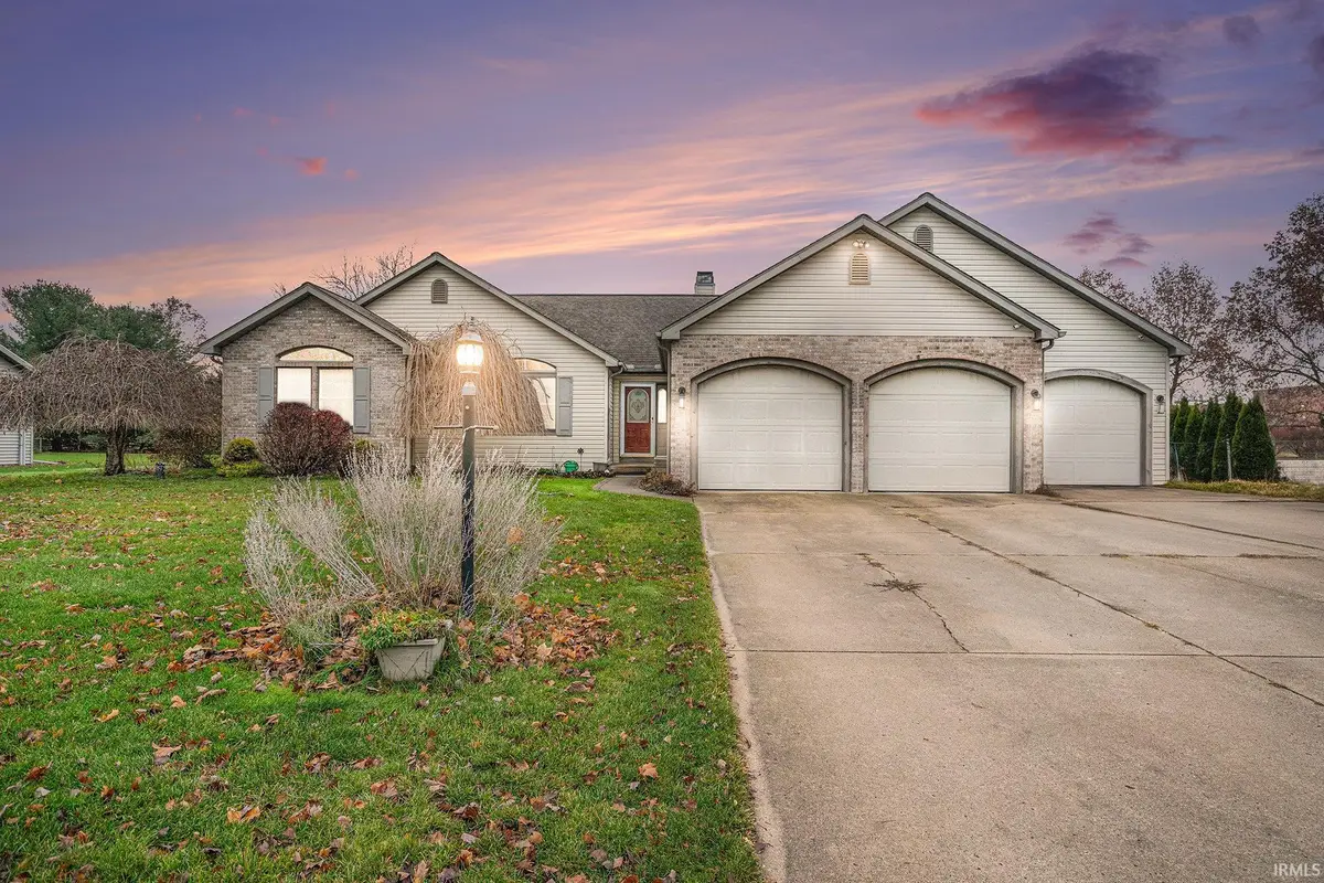 58656 Baugo Xing Drive, Elkhart, IN 46517 - Image #1