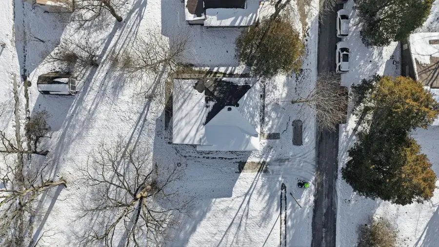 212 N Hendricks Street, Warren, IN 46792 - Image #3