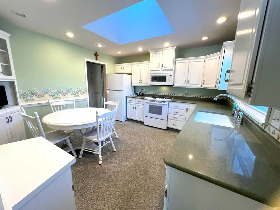 807 N Old State Road 15, Milford, IN 46542 - Image #2